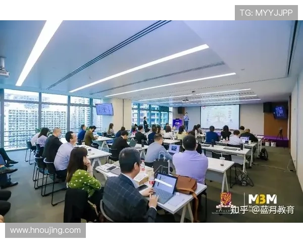 广州足球队在邀请赛中的团队协作表现分析与点评